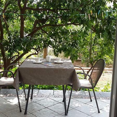 Sobe Tonica Hotel Кърк Екстериор снимка