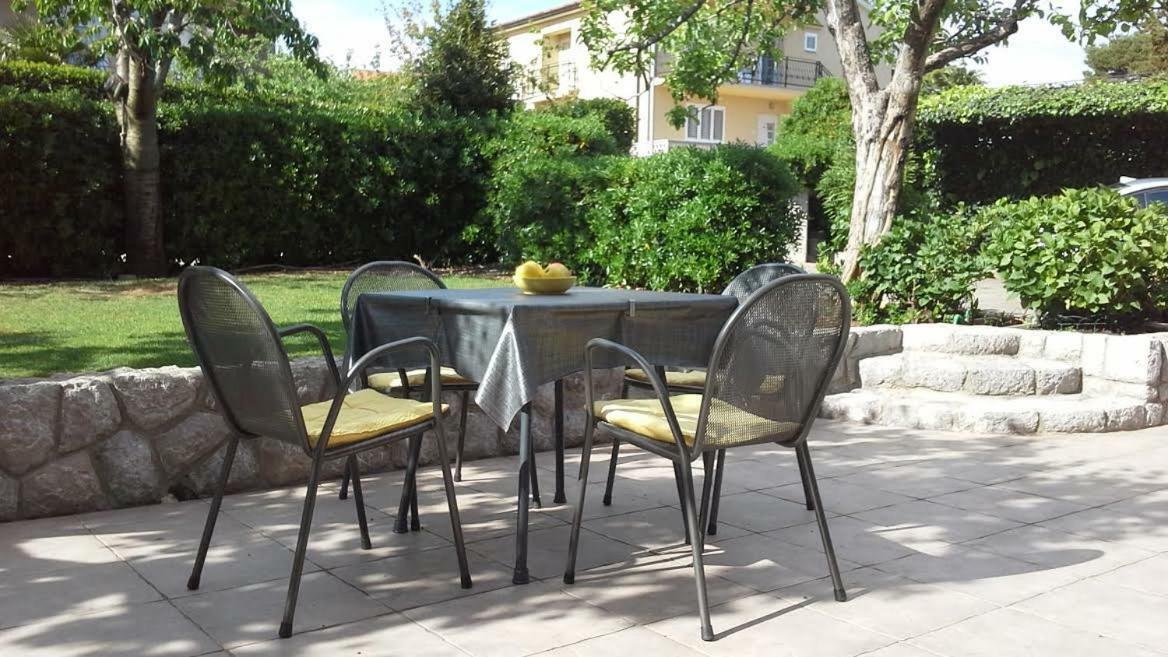 Sobe Tonica Hotel Кърк Екстериор снимка