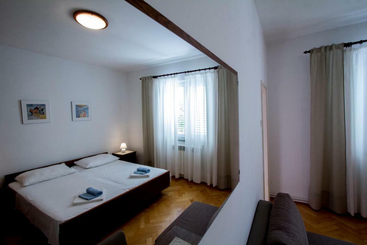 Sobe Tonica Hotel Кърк Екстериор снимка