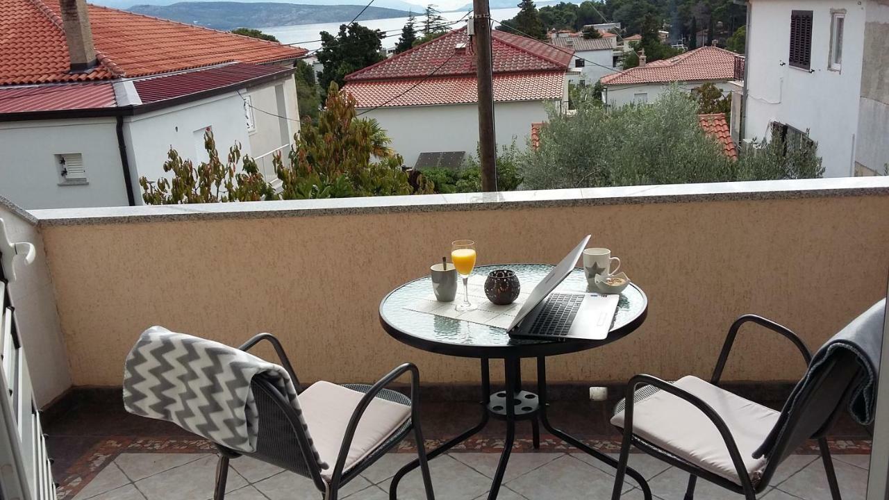 Sobe Tonica Hotel Кърк Екстериор снимка