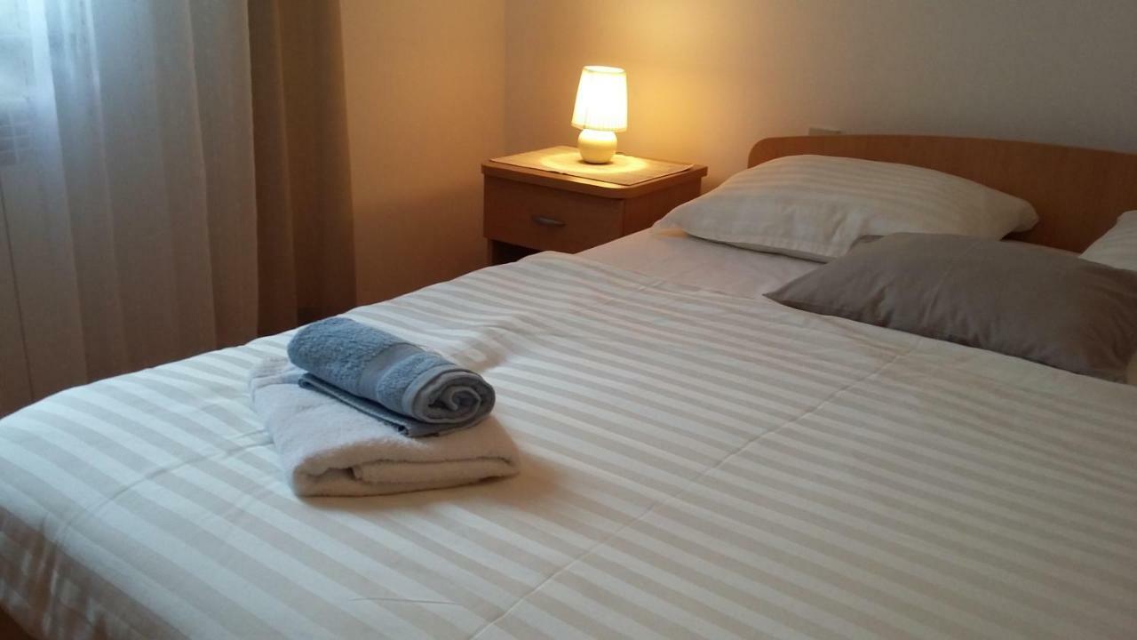 Sobe Tonica Hotel Кърк Екстериор снимка